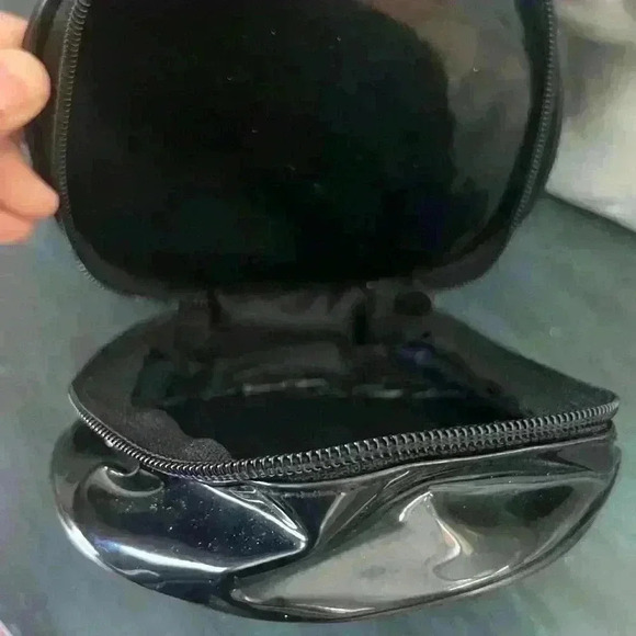 WOLFORD MINI BAG ROXY WIEN PARIS LONDON  Lacquered bag - Picture 4 of 4